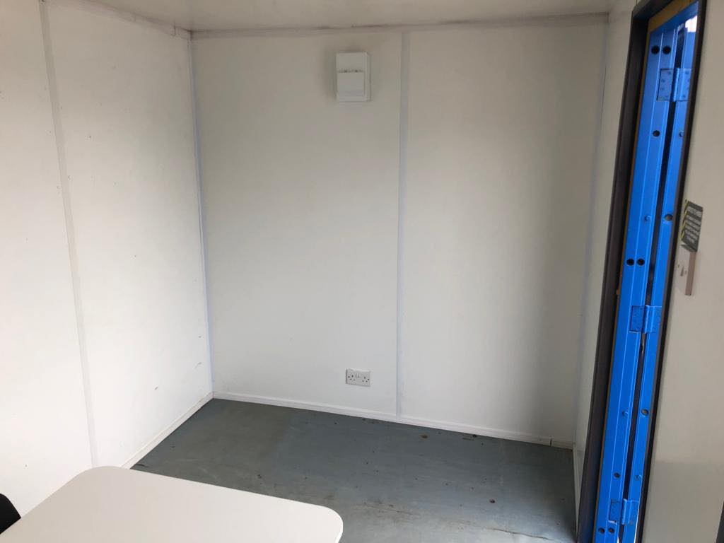 10 ft Ground Level Office Container - Image 3