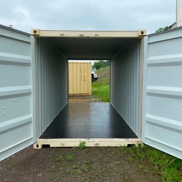 30ft doors on both ends
